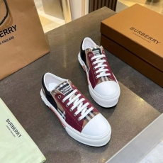 Burberry Low Shoes